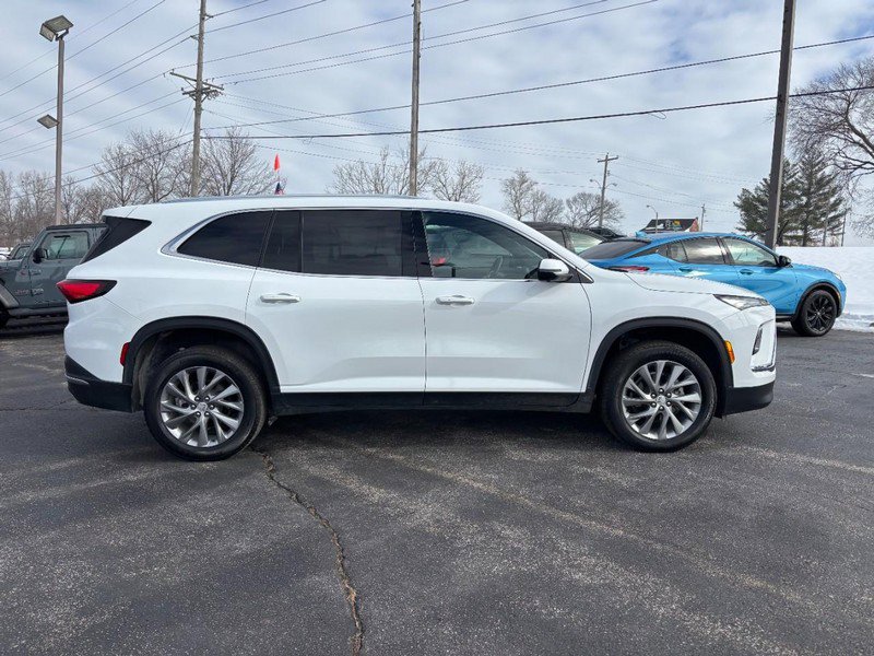 Certified 2025 Buick Enclave Preferred image 6