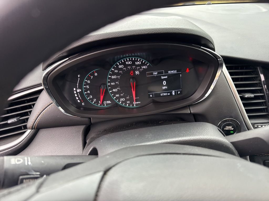 Used 2021 Chevrolet Trax LT w/ Sport Edition image 16
