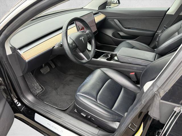 Used 2019 Tesla Model 3 Standard Range Plus RWD image 9