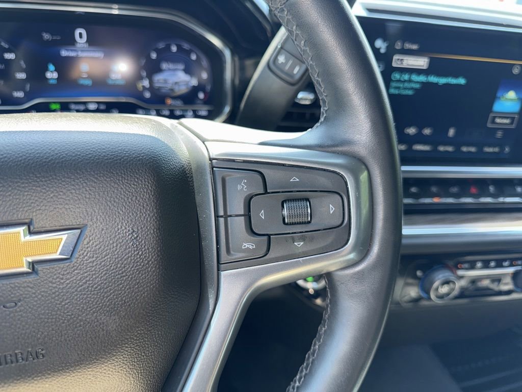 Used 2023 Chevrolet Silverado 1500 LT AWD/4WD image 16