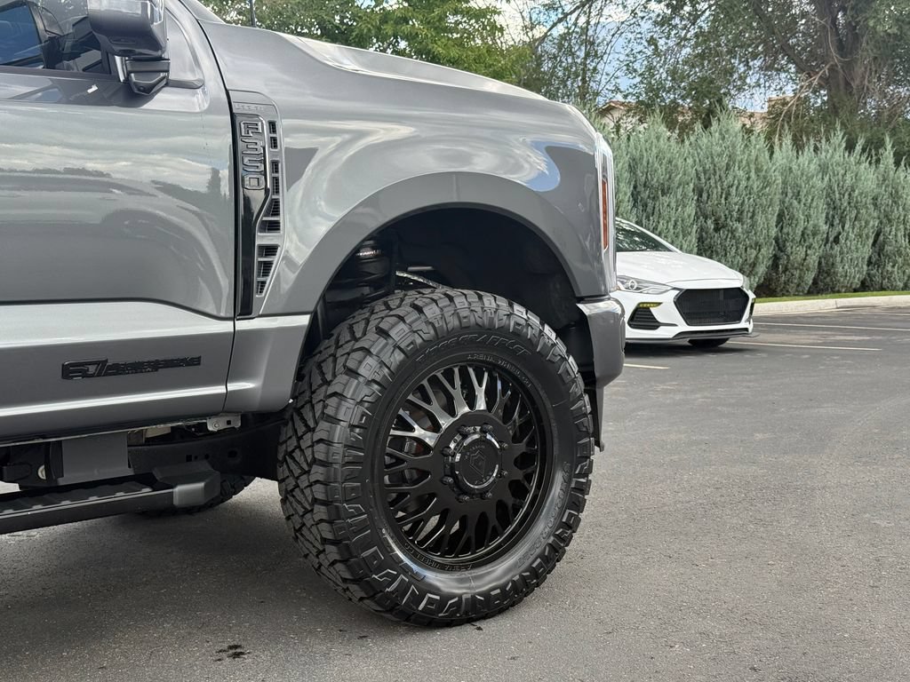 Used 2026 Ford F350 Lariat AWD/4WD image 7