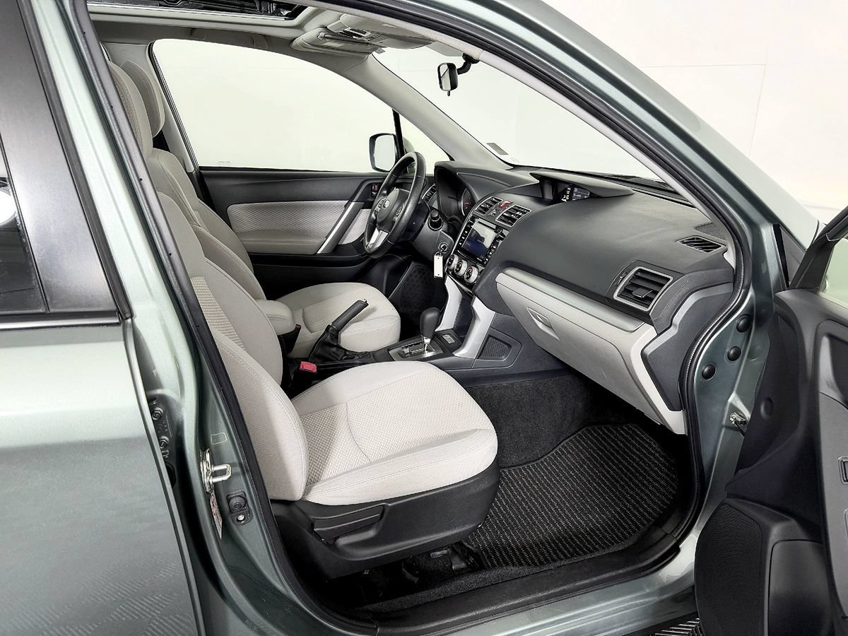 Used 2018 Subaru Forester 2.5i Premium AWD/4WD image 48