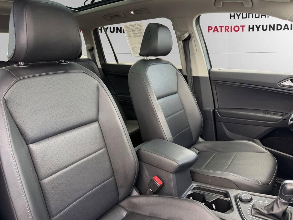Used 2019 Volkswagen Tiguan SEL AWD/4WD image 13