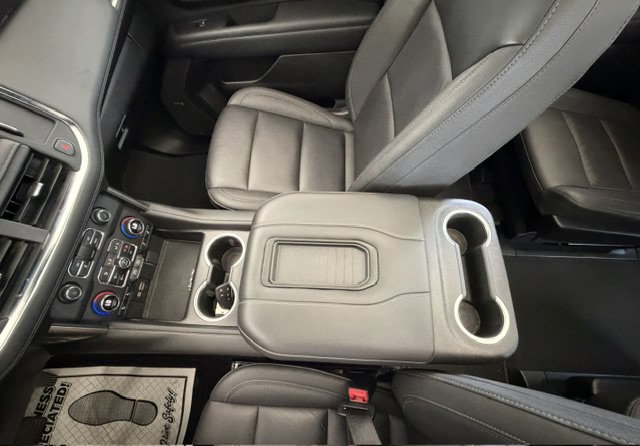 Used 2024 Chevrolet Tahoe Z71 w/ Luxury Package AWD/4WD image 12
