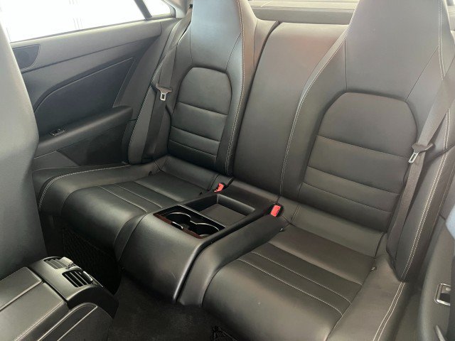 Used 2010 Mercedes-Benz E 550 Coupe image 30