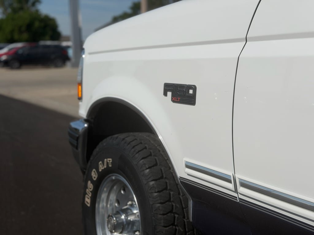Used 1994 Ford F150 XL AWD/4WD image 7