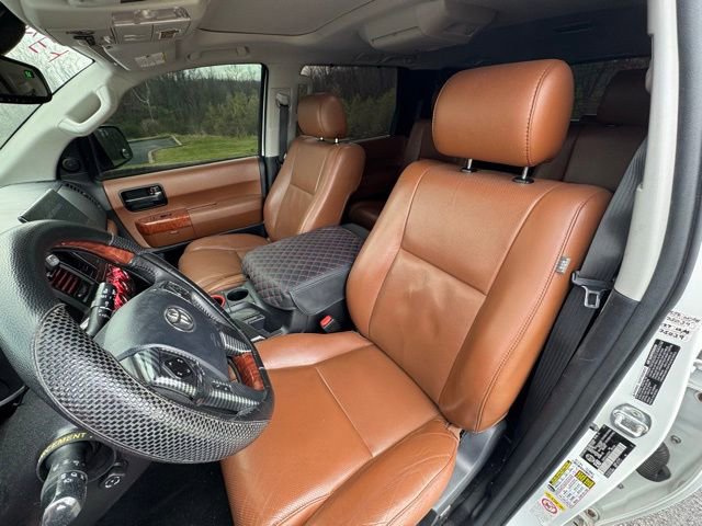 Used 2018 Toyota Sequoia Platinum image 12