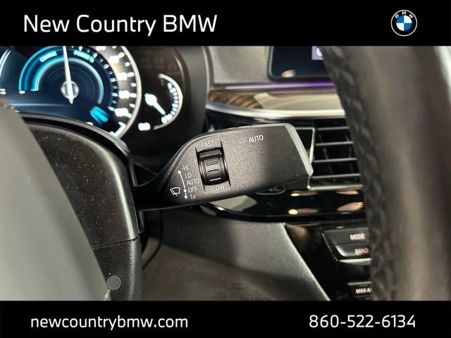 Used 2019 BMW 530e xDrive AWD/4WD image 15