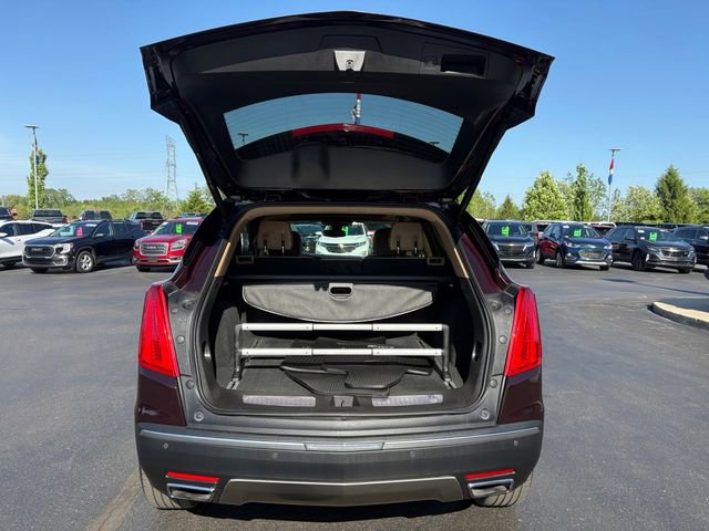 Used 2018 Cadillac XT5 Platinum AWD/4WD image 16