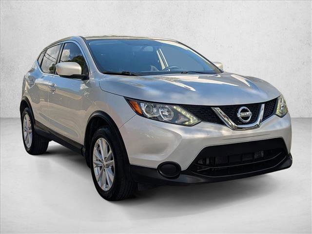 Used 2017 Nissan Rogue Sport S w/ S Appearance Package image 3