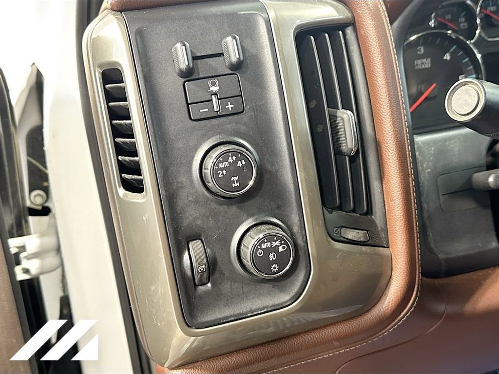 Used 2016 Chevrolet Silverado 1500 High Country w/ High Country Premium Package image 10