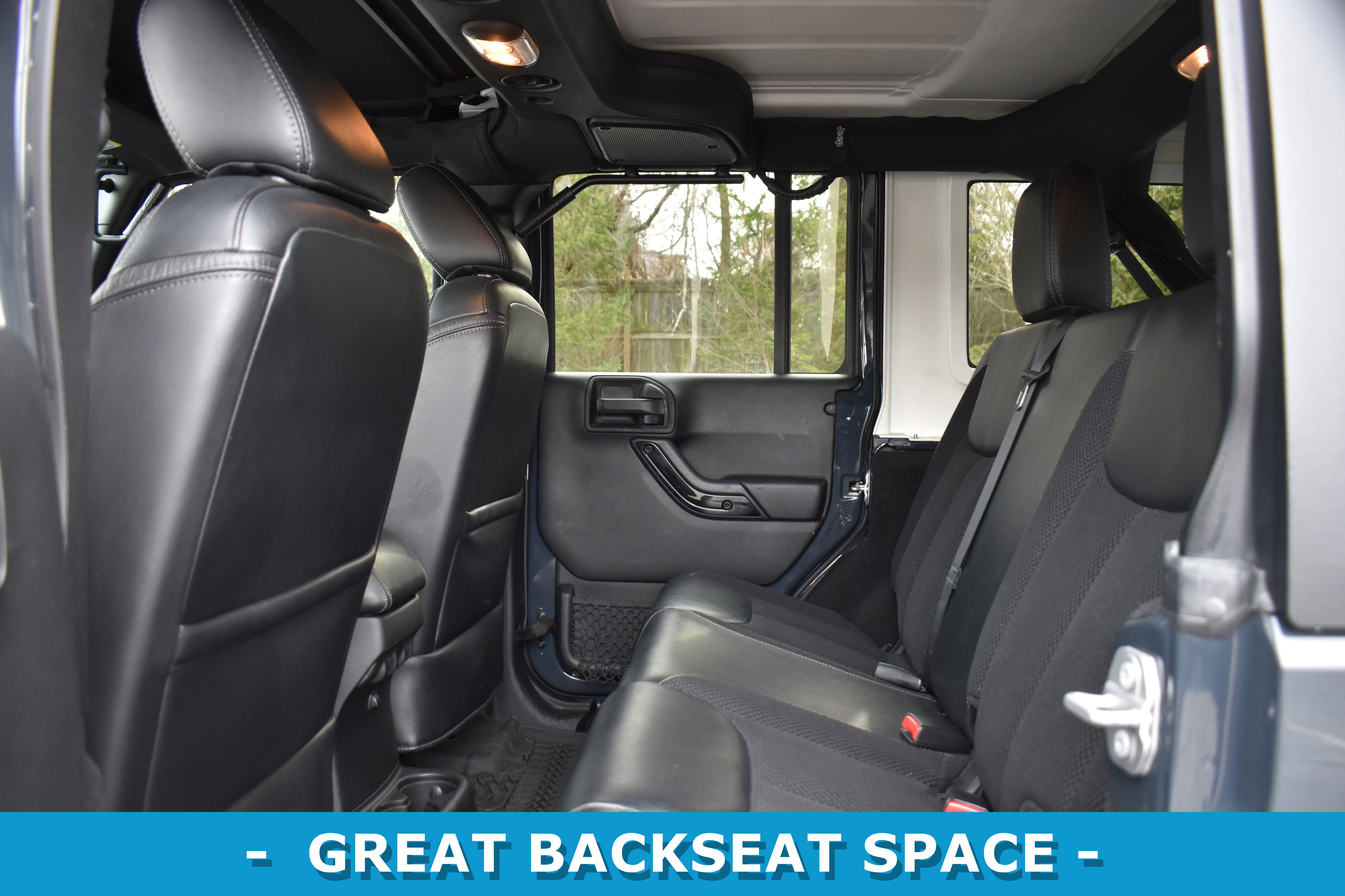 Used 2017 Jeep Wrangler Unlimited Sahara image 9