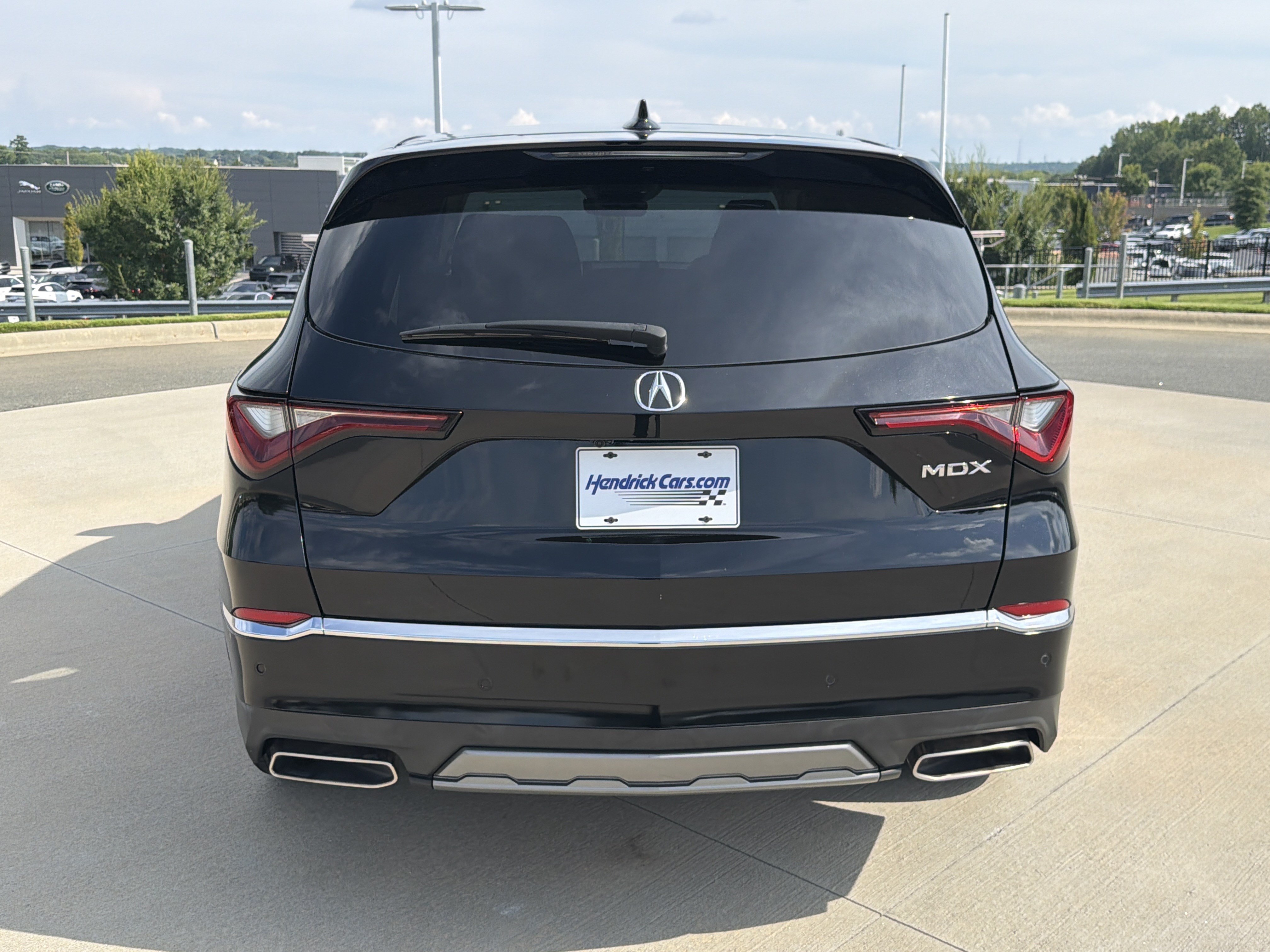 Certified 2025 Acura MDX w/ Technology Package FWD image 18