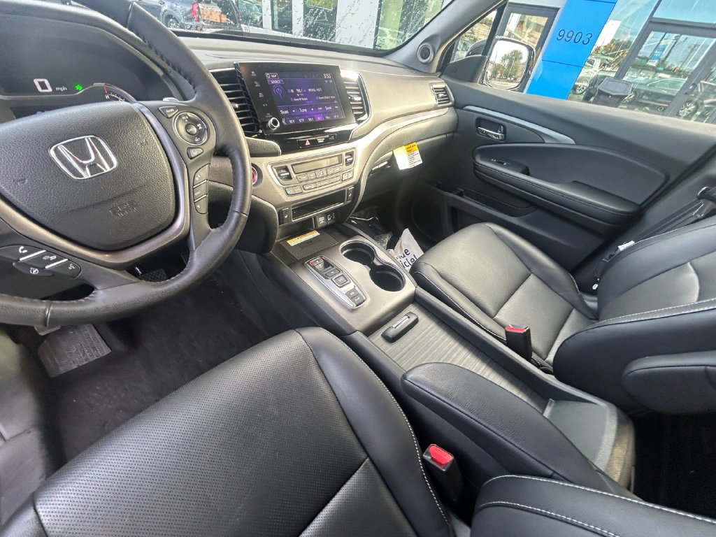 Used 2023 Honda Ridgeline RTL-E image 11