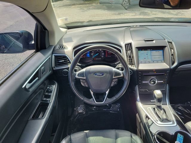 Used 2016 Ford Edge Titanium w/ Technology Package FWD image 26