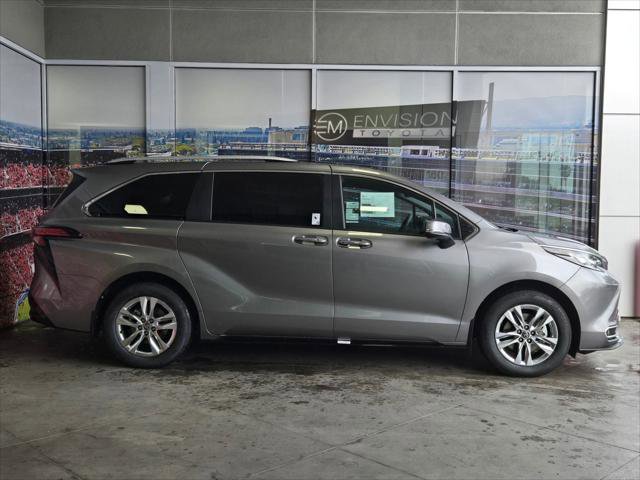 Certified 2026 Toyota Sienna Limited FWD image 4