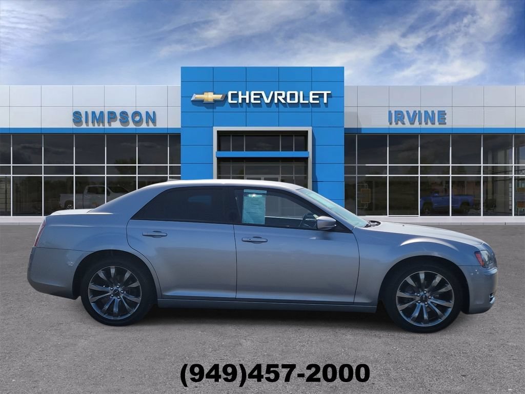 Used 2014 Chrysler 300 S RWD image 9
