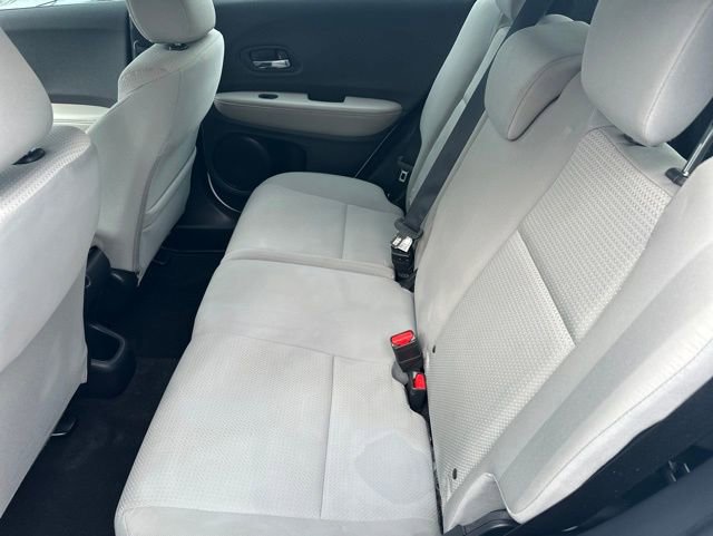 Used 2022 Honda HR-V LX image 9