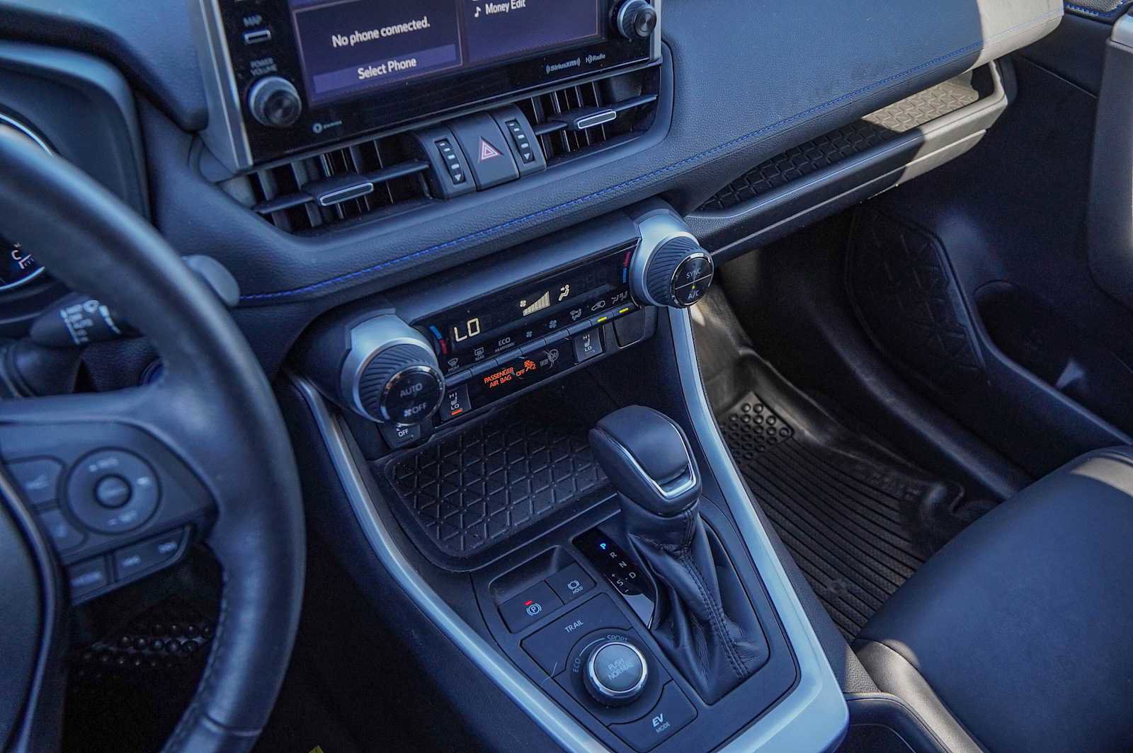 Used 2022 Toyota RAV4 XSE image 18