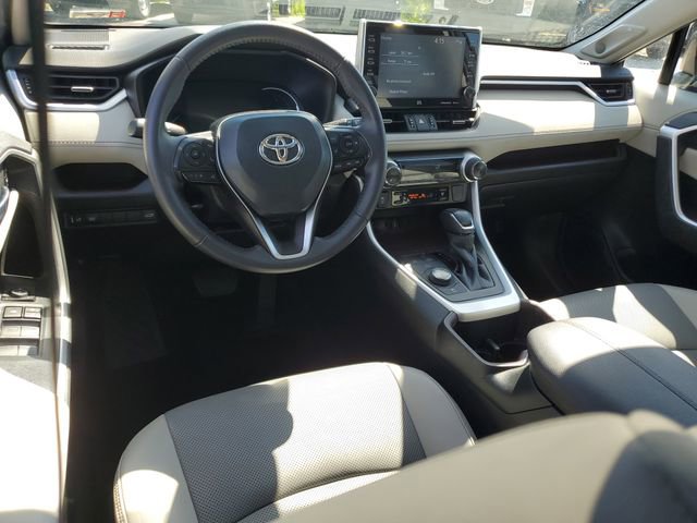 Used 2022 Toyota RAV4 Limited AWD/4WD image 10