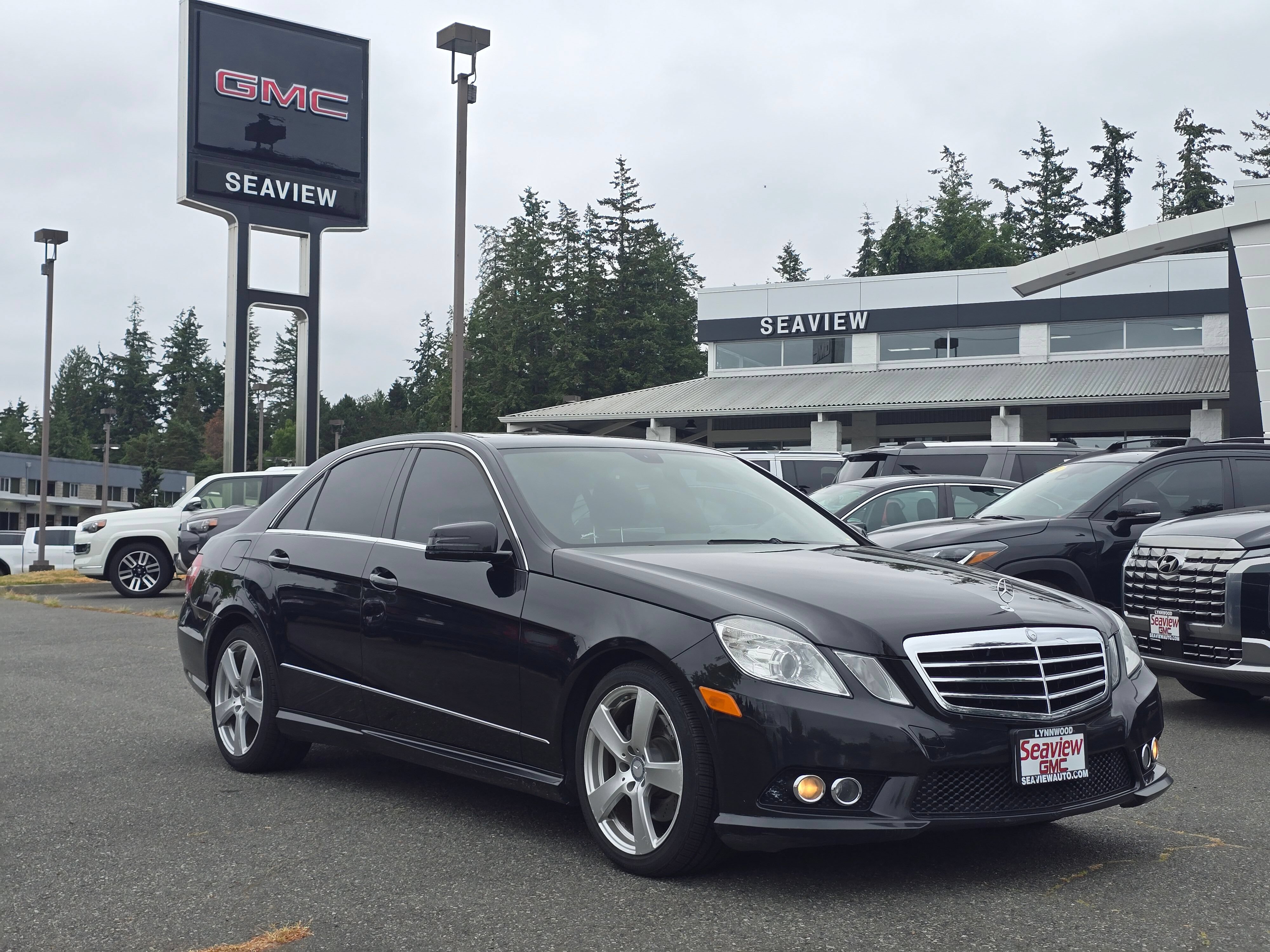 Used 2010 Mercedes-Benz E 350 4MATIC Sedan