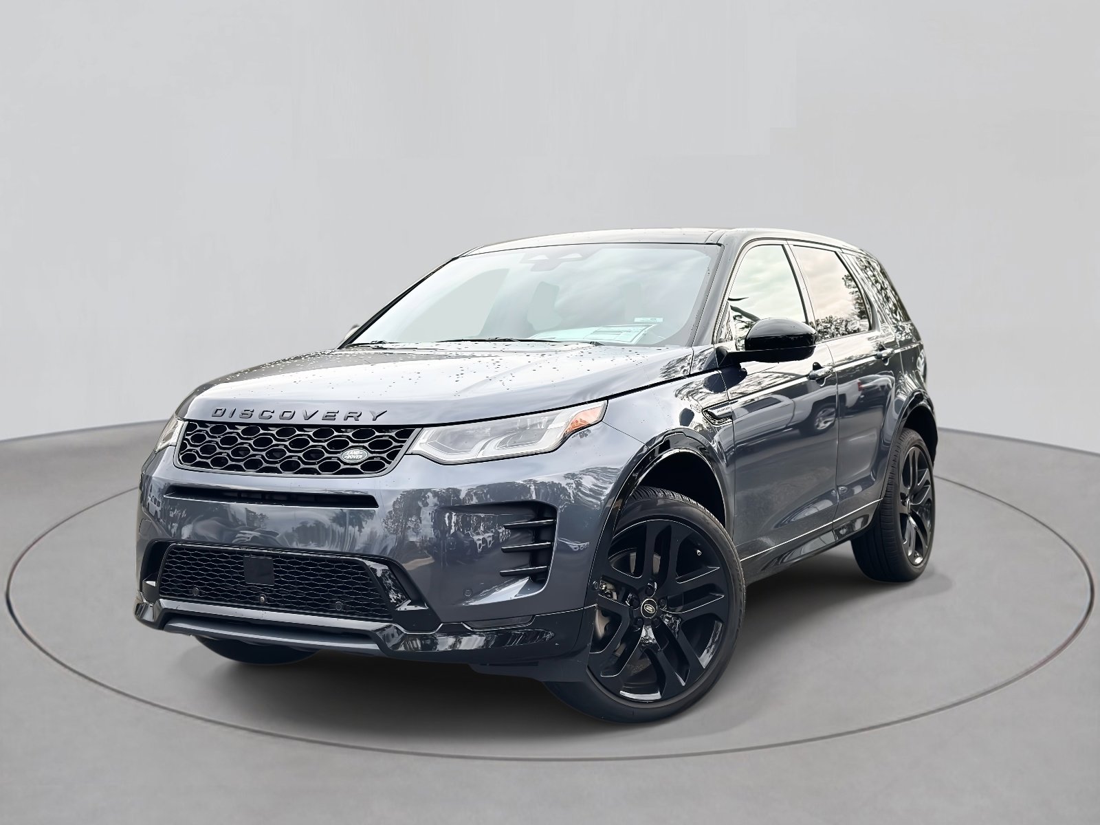 New 2025 Land Rover Discovery Sport Dynamic SE