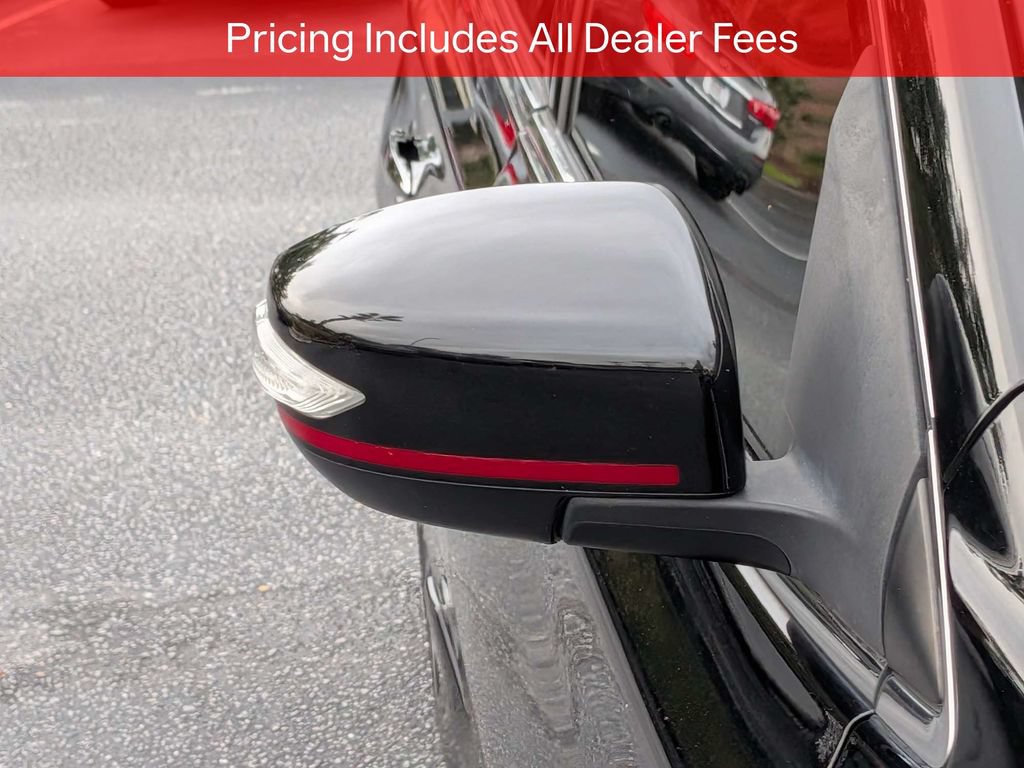 Used 2018 Nissan Sentra NISMO FWD image 12