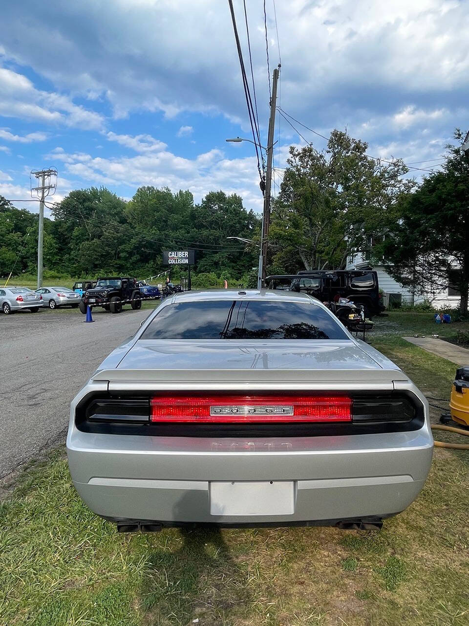 Used 2010 Dodge Challenger R/T w/ Sound Group RWD image 7