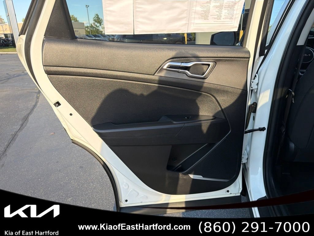 Certified 2023 Kia Sportage LX AWD/4WD image 17