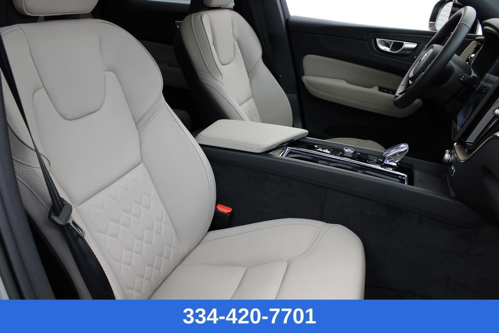 New 2026 Volvo XC60 B5 Plus w/ Protection Package Premier image 24