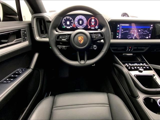 Used 2025 Porsche Cayenne S AWD/4WD image 11