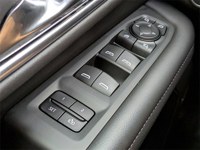 Used 2021 Chevrolet Tahoe Z71 w/ Luxury Package image 25