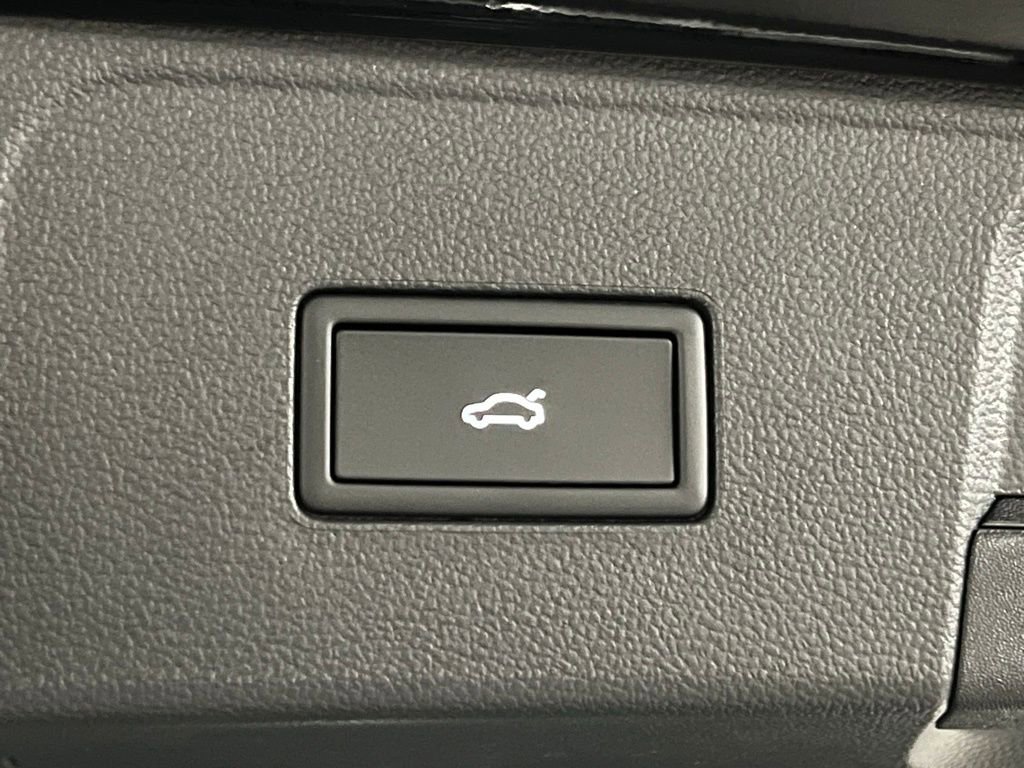 New 2026 Volkswagen Atlas SEL Premium R-Line image 40