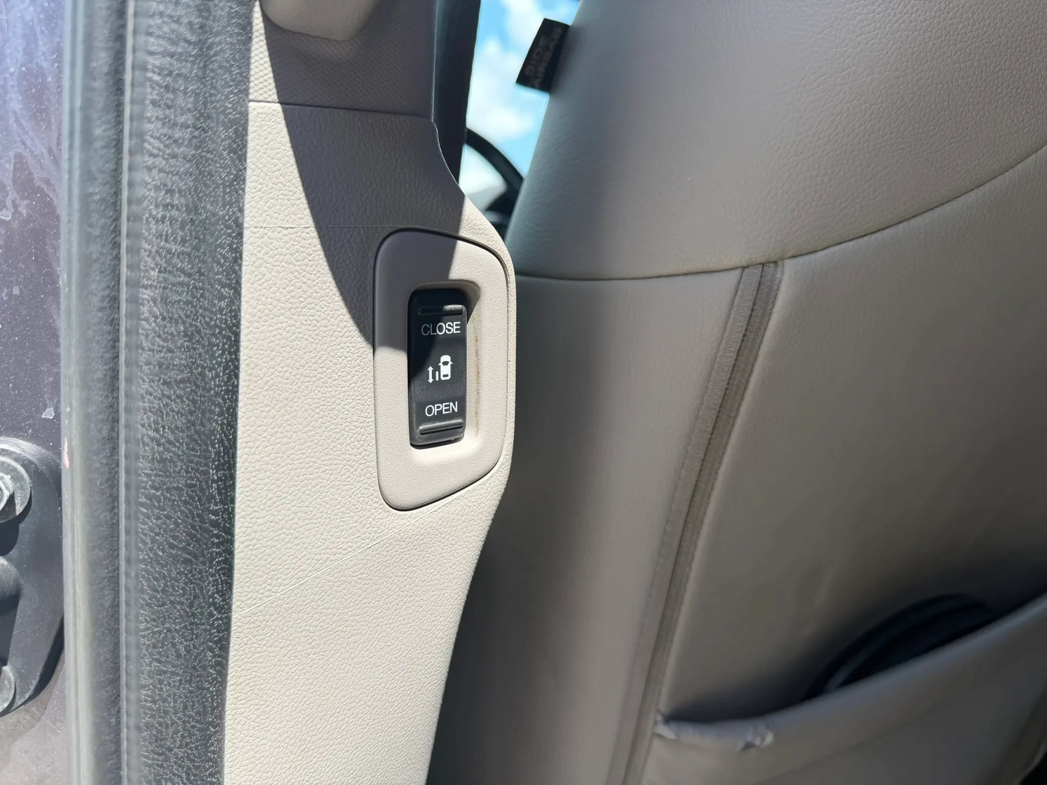 Used 2014 Honda Odyssey EX-L image 25