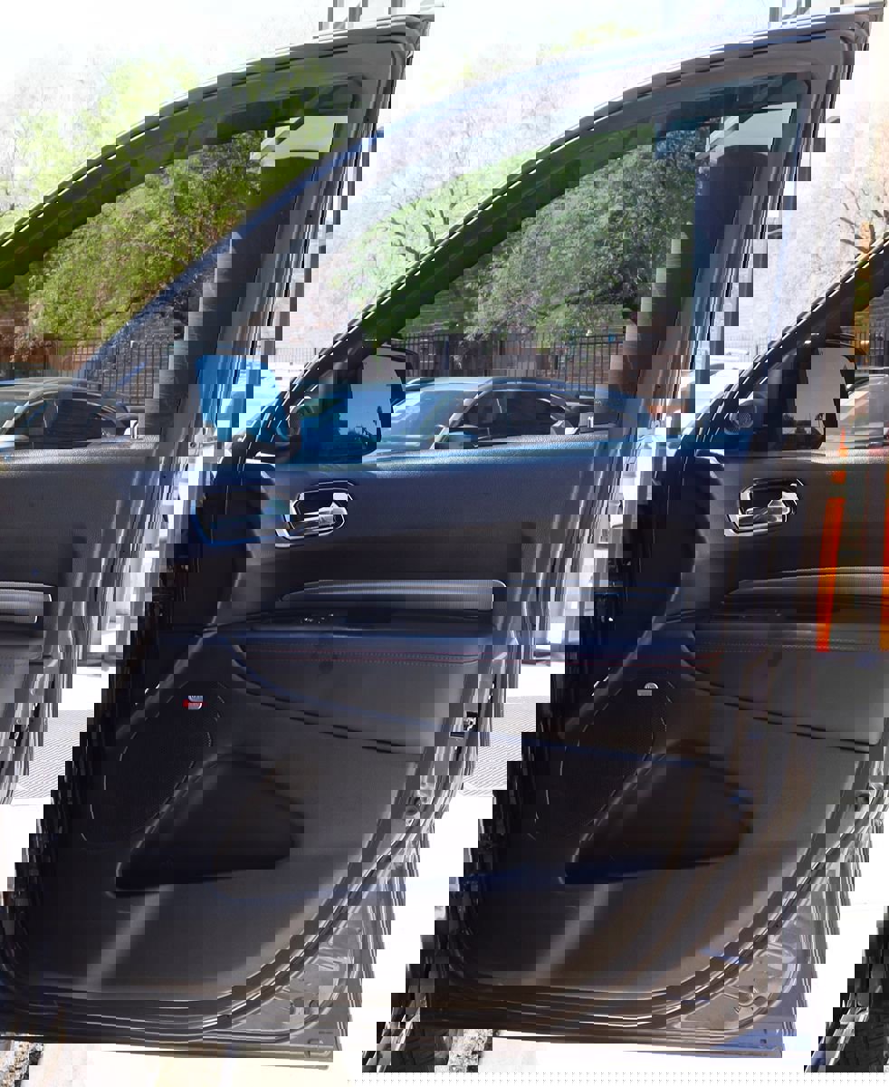 Used 2018 Dodge Durango R/T w/ Technology Group image 38