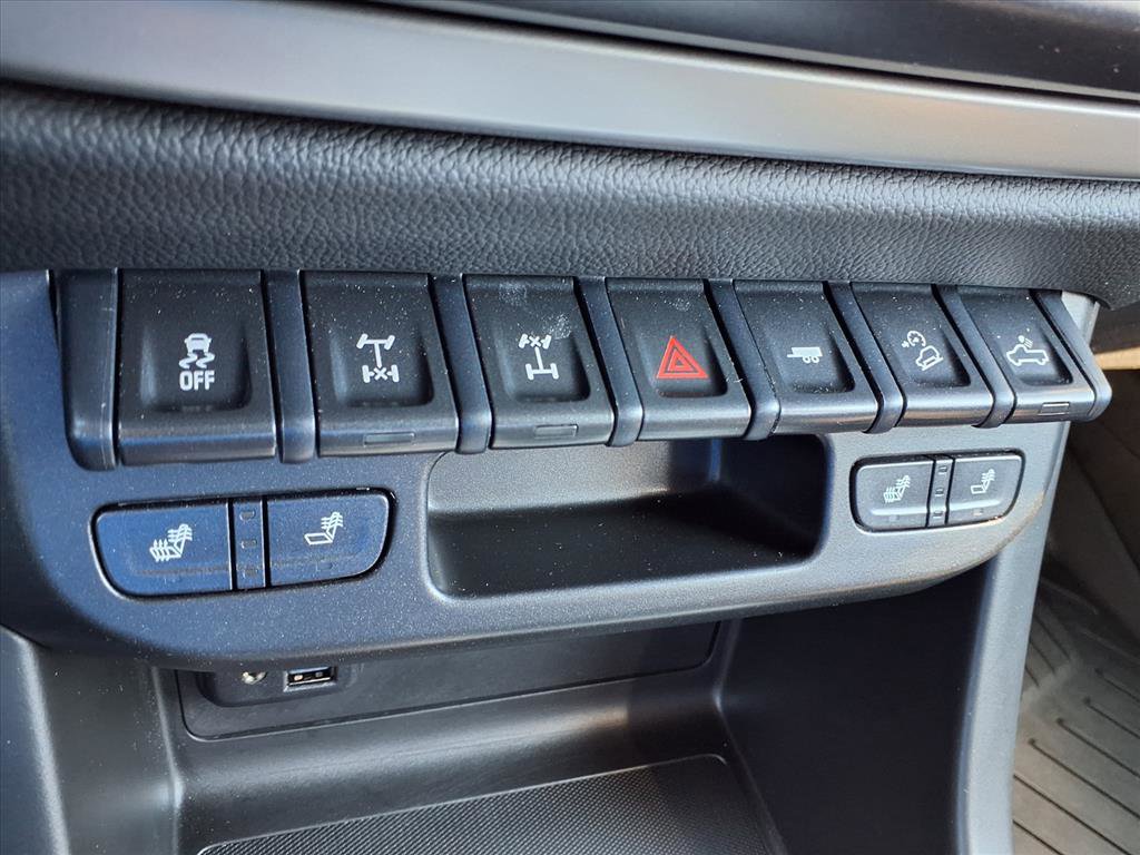 Used 2022 Chevrolet Colorado ZR2 w/ Colorado ZR2 Bison Edition image 10