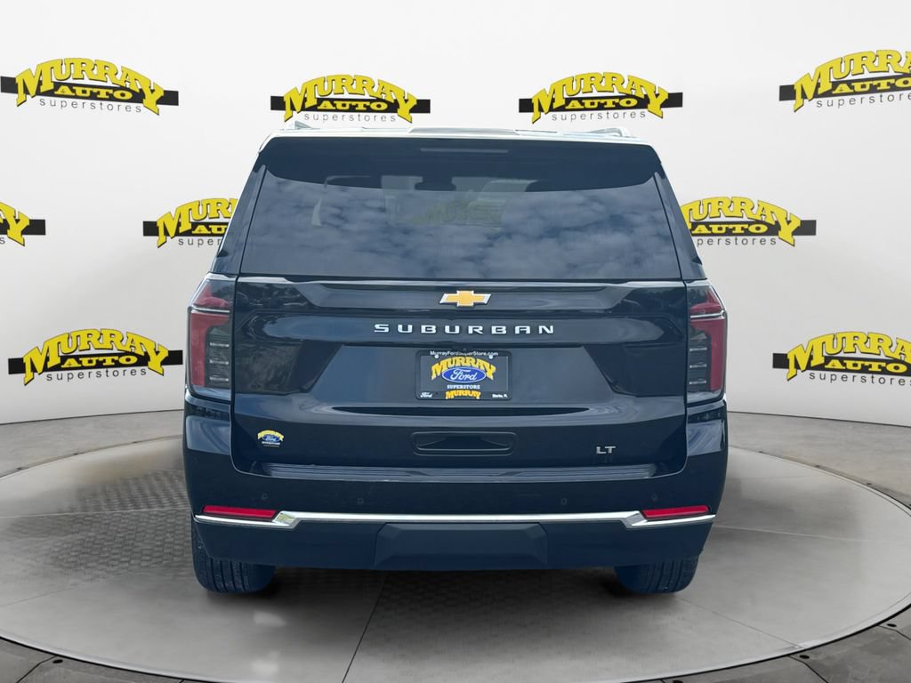 Used 2025 Chevrolet Suburban LT RWD image 5