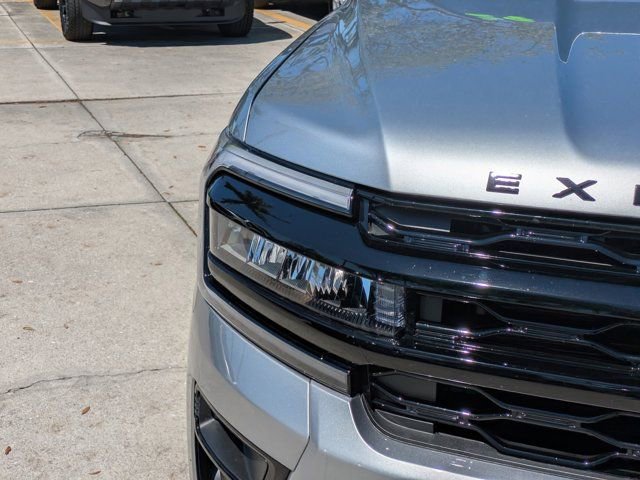 Certified 2024 Ford Expedition Limited image 15