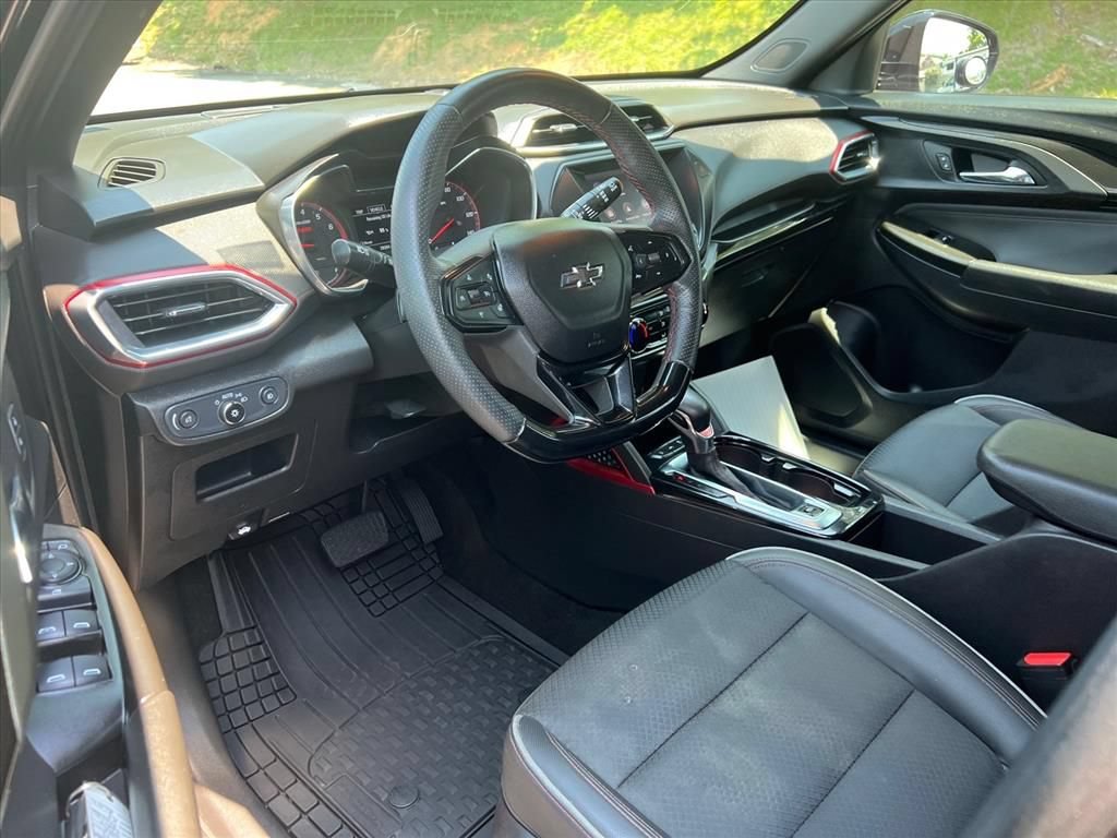 Used 2022 Chevrolet TrailBlazer RS FWD image 13