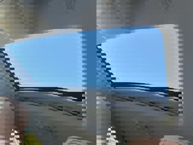 Used 2018 Buick Encore Essence w/ Experience Buick Package image 16