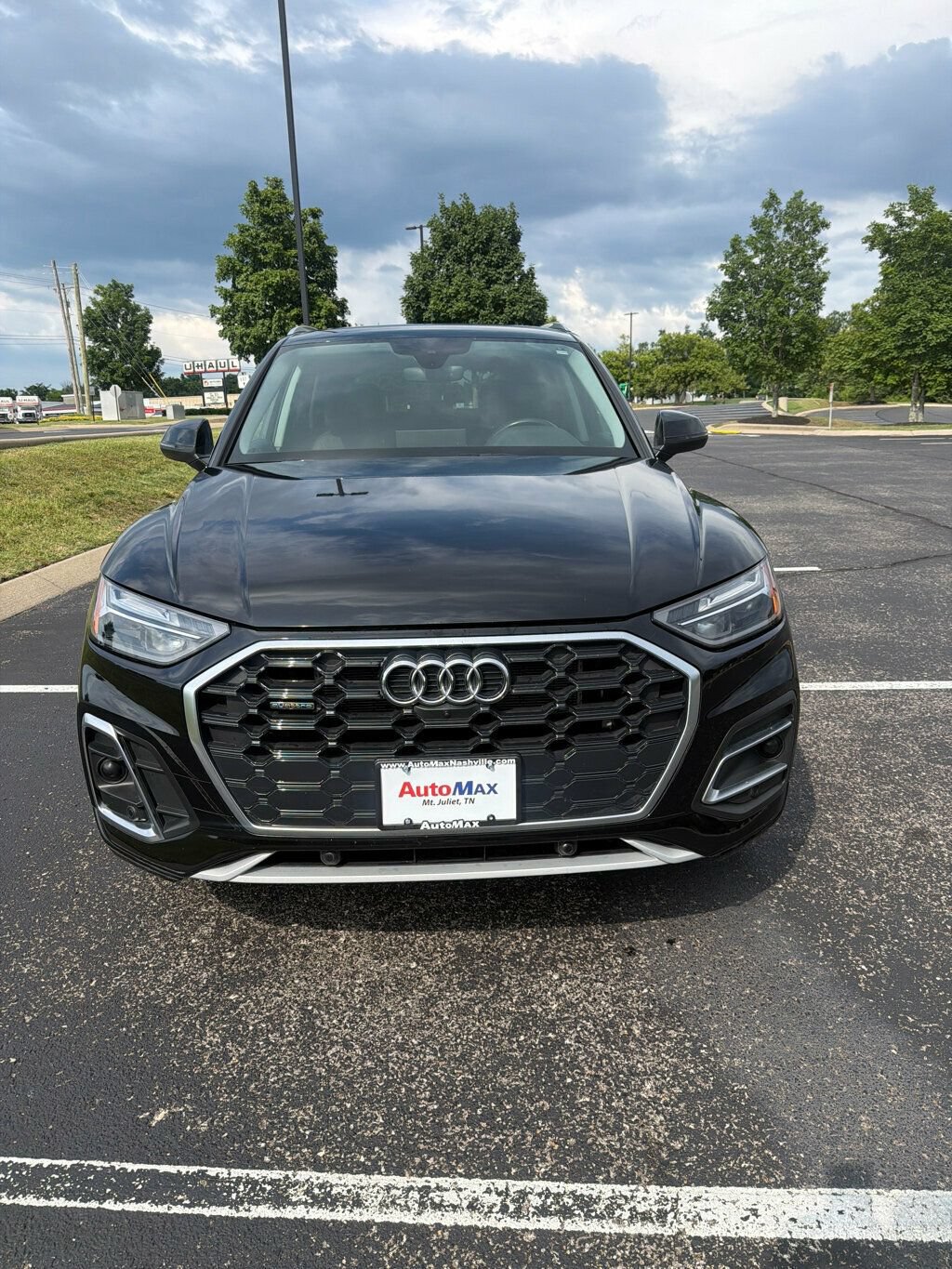 Used 2021 Audi Q5 e Premium Plus w/ Premium Plus Package AWD/4WD image 2
