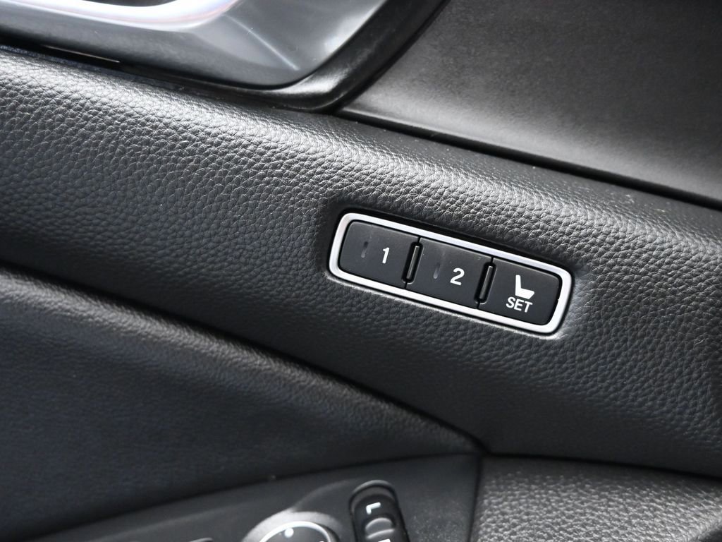 Used 2021 Honda Accord Touring image 21