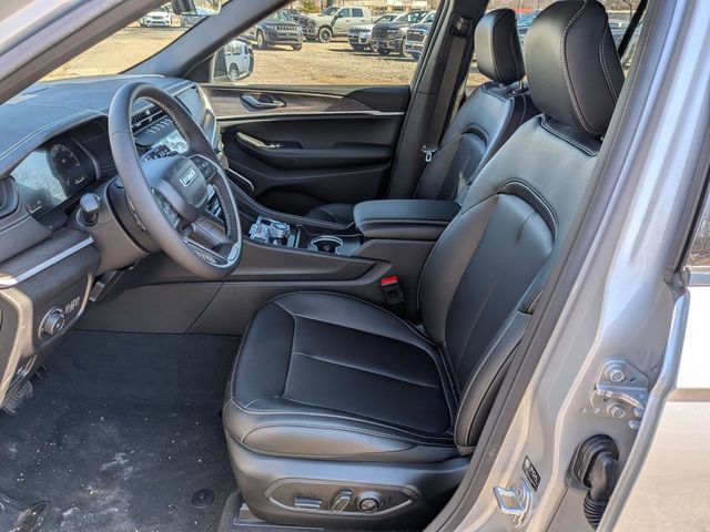 New 2026 Jeep Grand Cherokee Limited w/ Limited Altitude Package image 9