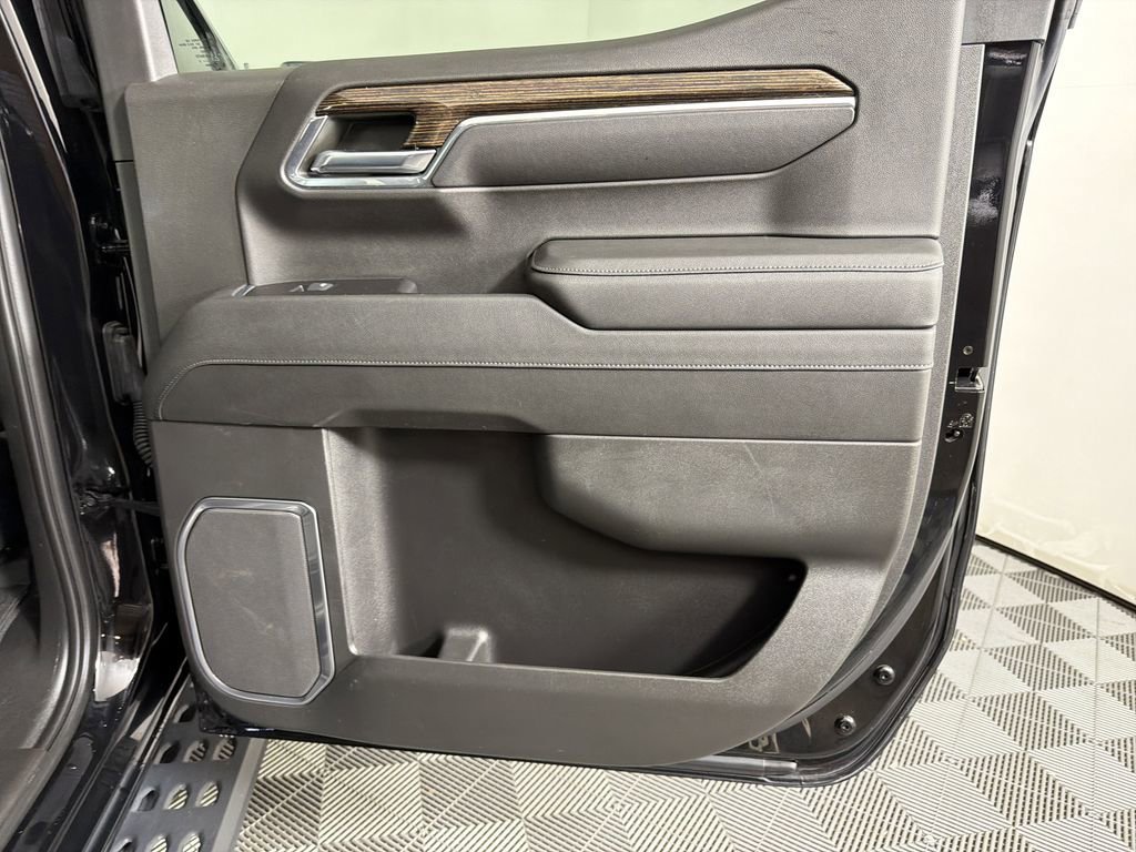 Used 2023 GMC Sierra 1500 Elevation image 14