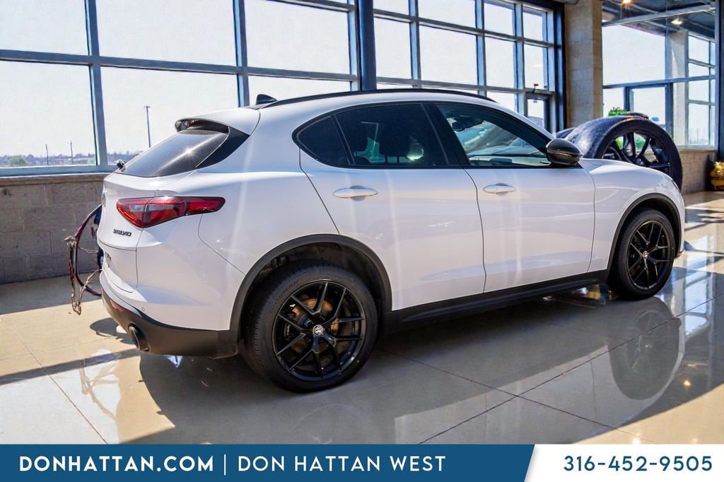 Used 2019 Alfa Romeo Stelvio Ti Sport w/ Quick Order Package 22S Sport image 8