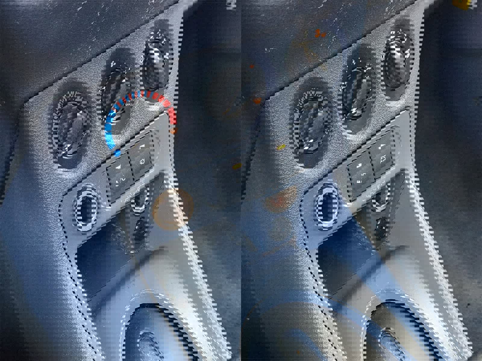 Used 2012 Ford Transit Connect XLT image 18