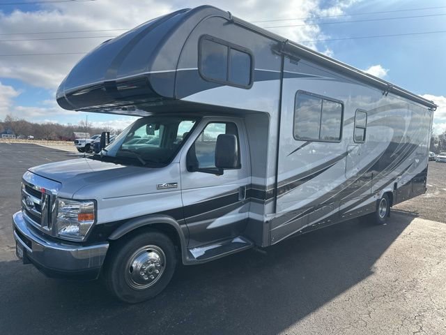Used 2016 Ford E-450 and Econoline 450 Super Duty w/ Motorhome Prep Package RWD image 4