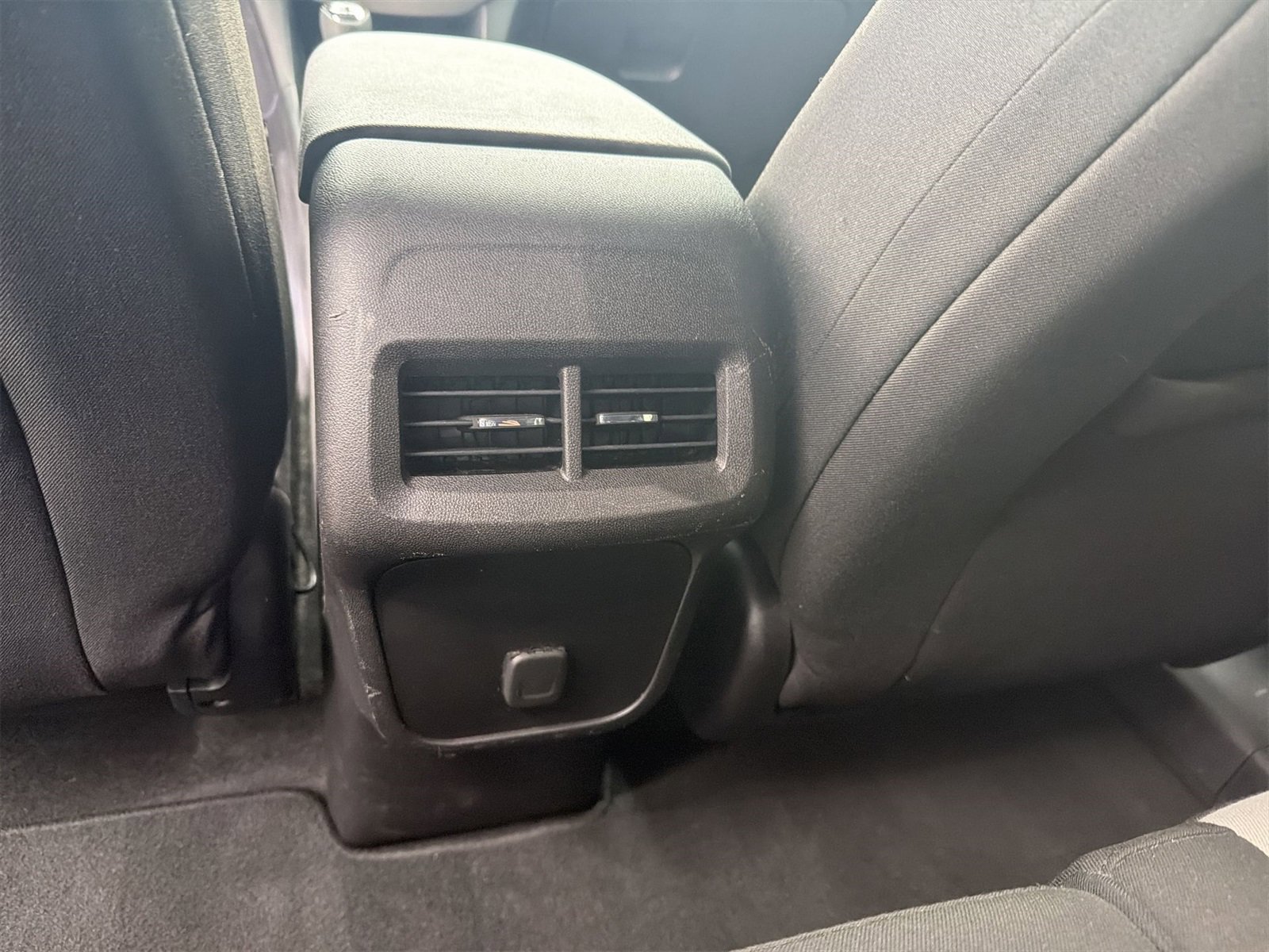 Used 2018 Chevrolet Equinox LS image 21