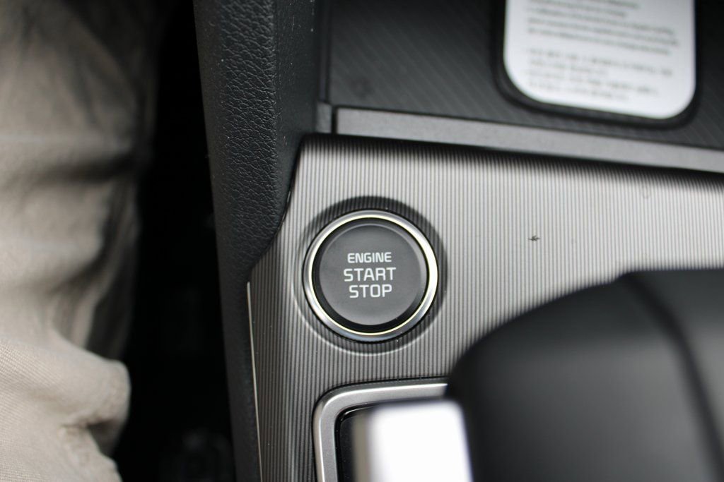 New 2026 Kia Sportage SX image 28