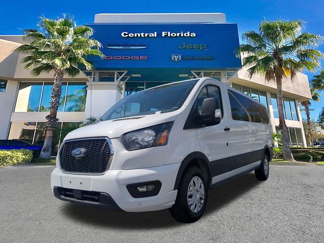 Used 2023 Ford Transit 350 XLT image 9